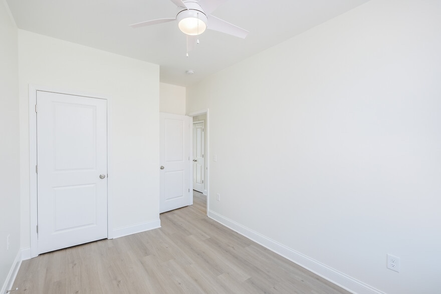 Building Photo - 1122 Rodey Ave