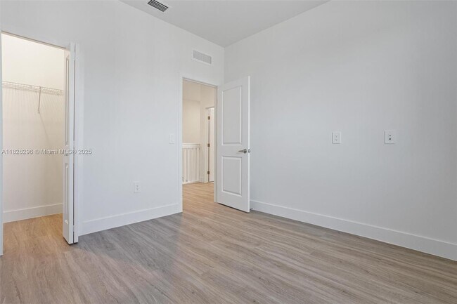 Building Photo - 34417 SW 189th Ct