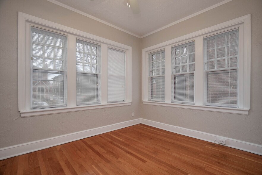 Building Photo - 7234 Amherst Ave