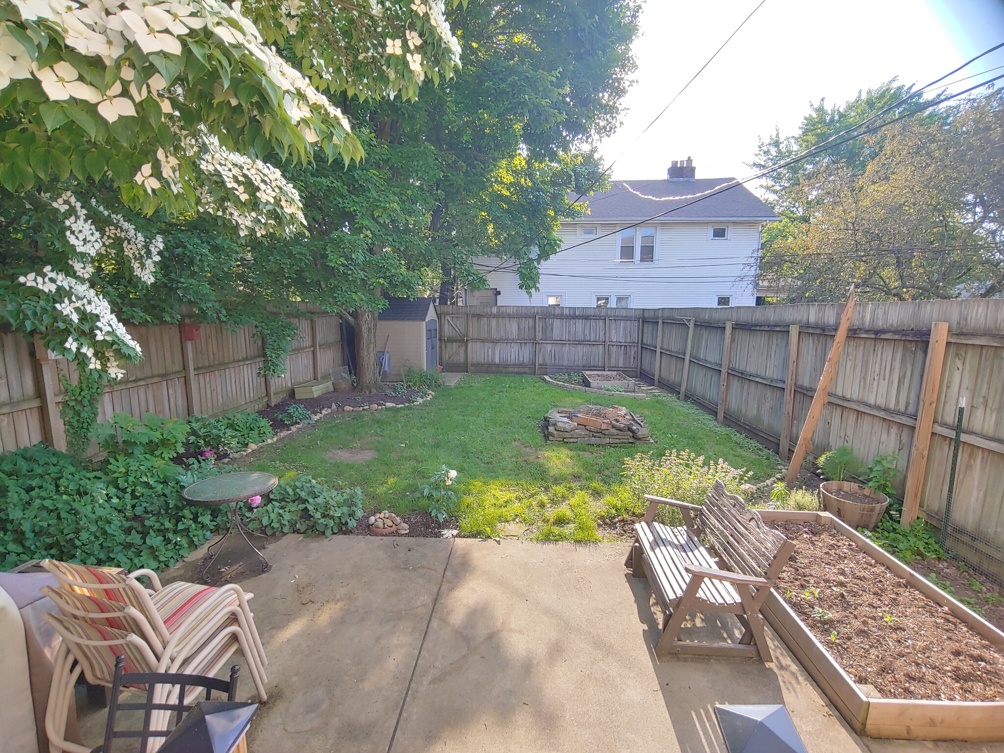 Fenced in backyard - 2443 Deming Ave