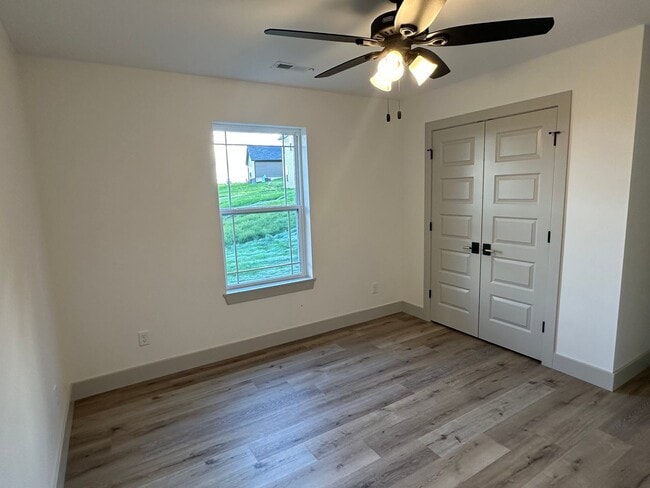 Building Photo - NEW CONSTRUCTION 5 Bed 3 Bath w/ Walk Out Basement Waynesville School District