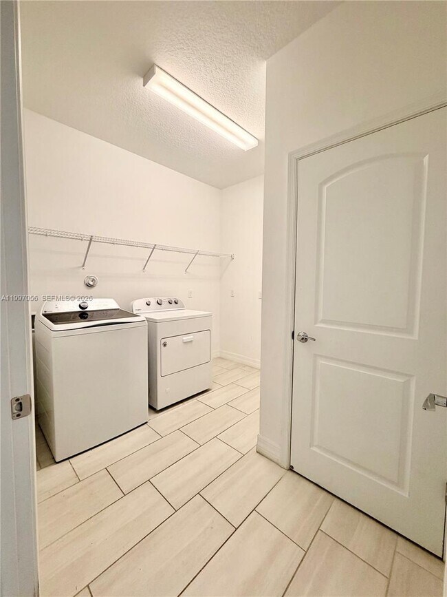 Building Photo - 5026 Piaffe Dr