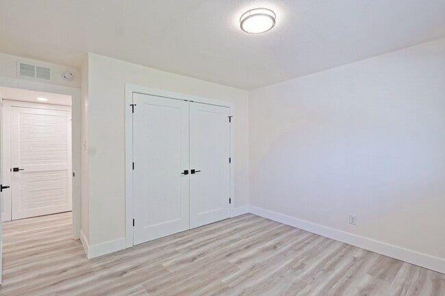 Building Photo - 3021 Pestalozzi St