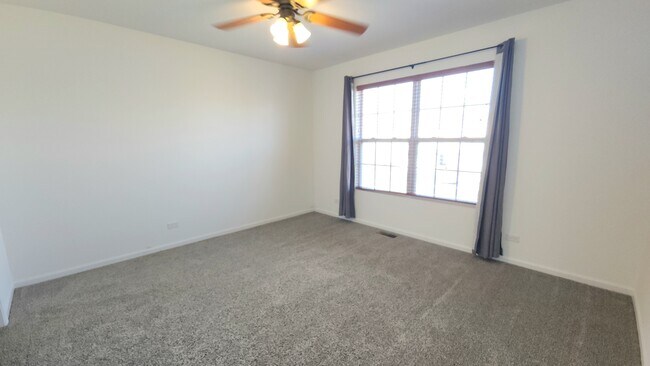 Building Photo - 360 Grape Vine Trl