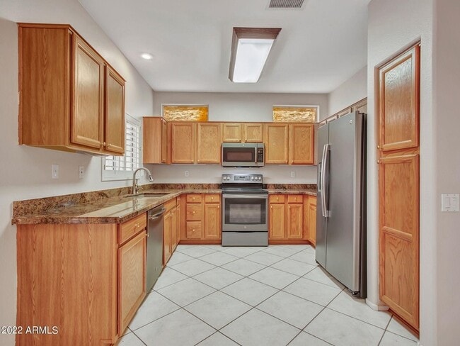 Building Photo - 15438 W Domingo Ln