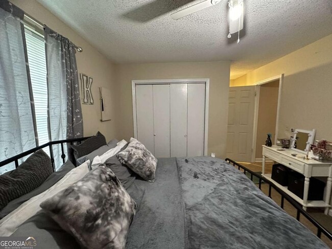 Building Photo - 432 Admiral's Walk Dr