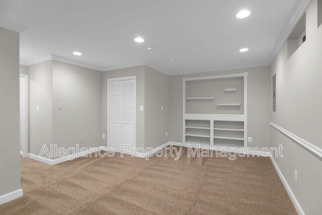 Building Photo - 5824 Wye Oak Commons Ct
