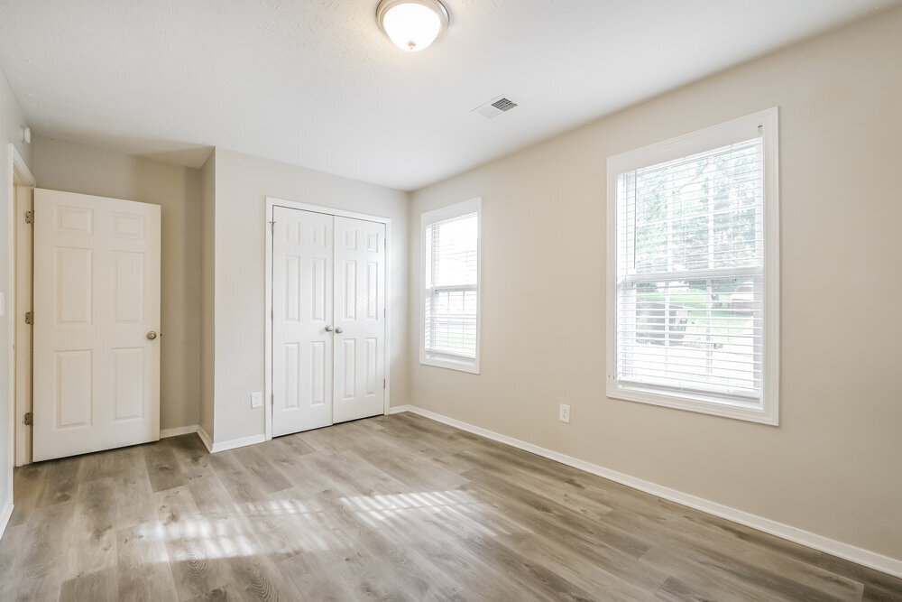 Building Photo - 140 Birch Rill Dr