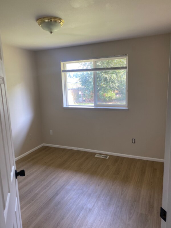 Building Photo - 8929 67th Ave NE