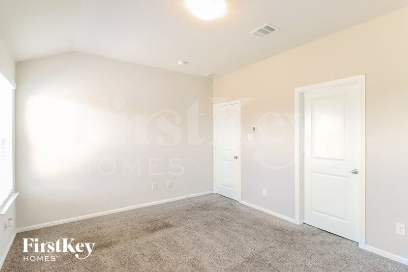 Building Photo - 4624 Corktree Ln