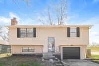 Building Photo - 101 E Pacific Dr