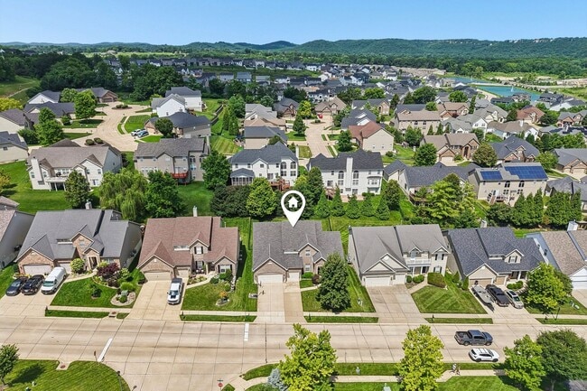 Building Photo - Executive Lease Opportunity - 4 Bed 3 Bath