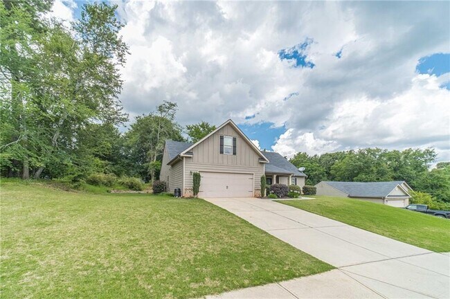 Building Photo - 511 Lena Dr