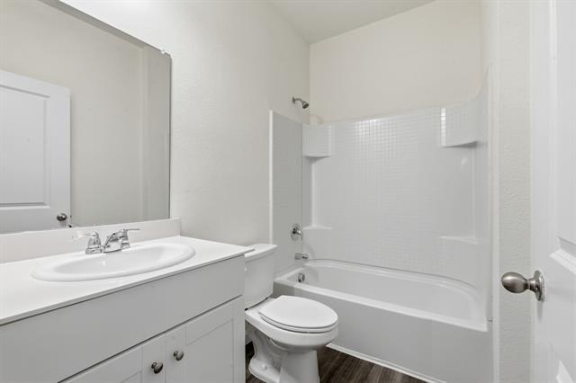Building Photo - 759 Crestridge Dr