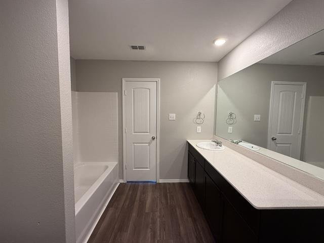 Building Photo - 413 Everglades St