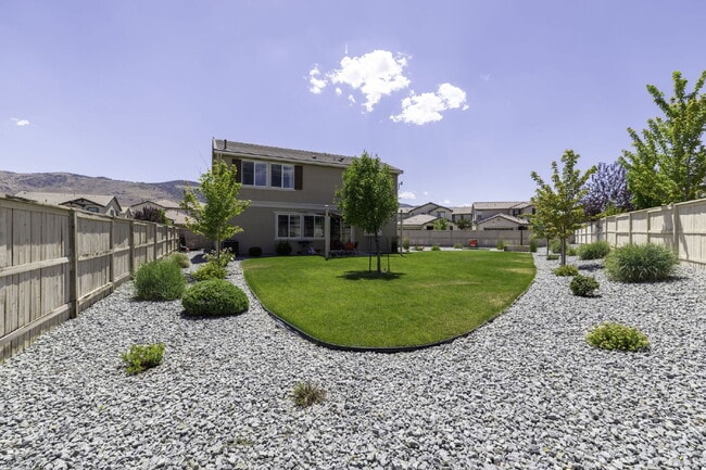Building Photo - Spacious Home in Damonte Ranch - Large Backyard!