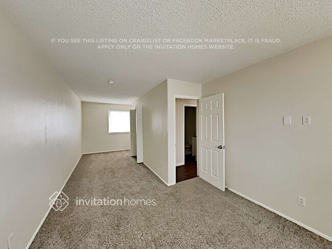 Building Photo - 13595 Green Ct