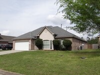 Building Photo - Beautiful Home for Lease in Denham Springs