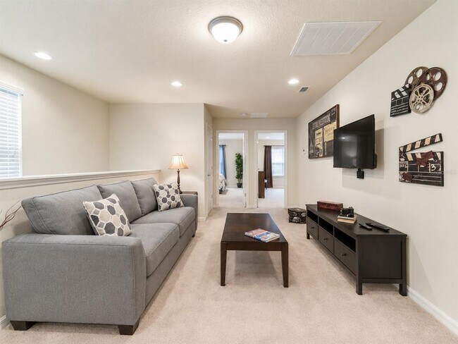 Building Photo - 8928 Adriatico Ln