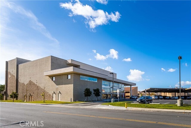 Building Photo - 53 Cedarlake