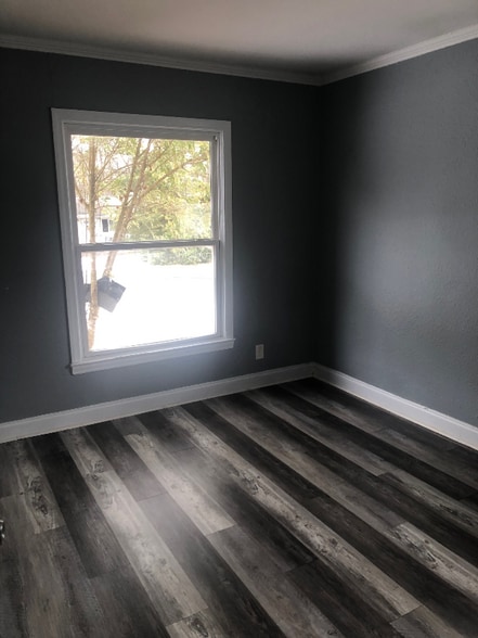 Building Photo - 106 Marine Dr