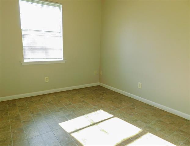 Building Photo - 3510 Sagebrush Dr