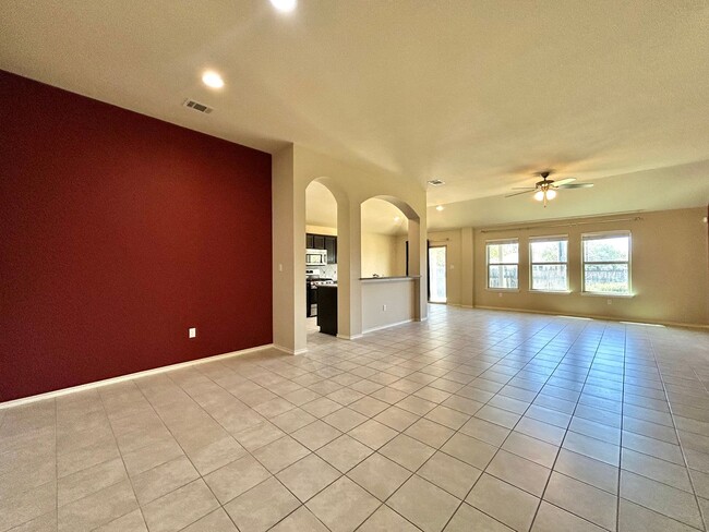 Building Photo - Charming 3-Bedroom Home with Open Layout & Covered Patio!