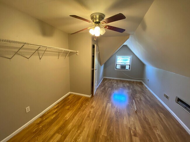 Building Photo - Hunter Ave 1438-1440 MLR (LH2)