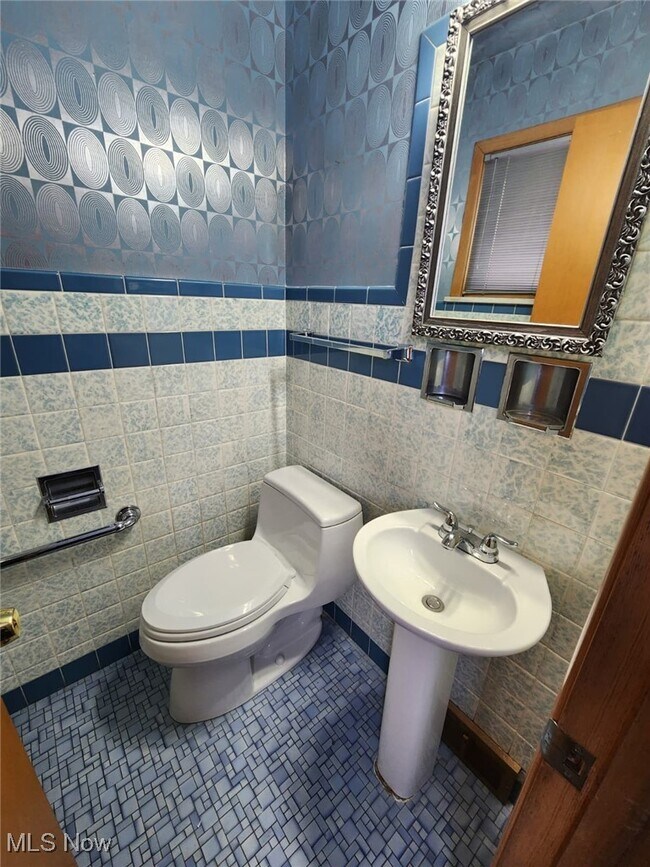 Building Photo - 23405 Ranch Rd