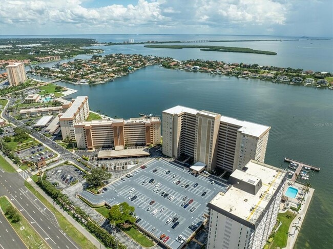 Building Photo - 5200 Brittany Dr S