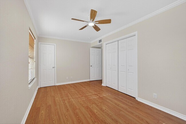 Building Photo - 1221 Cedar Post Ln