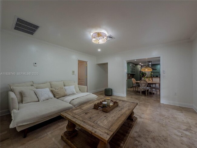 Building Photo - 730 SW 80th St