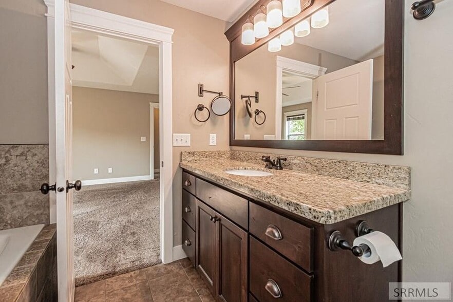Building Photo - 2222 Cobblefield Way