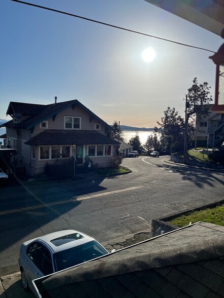 View - 657 Florence Ave