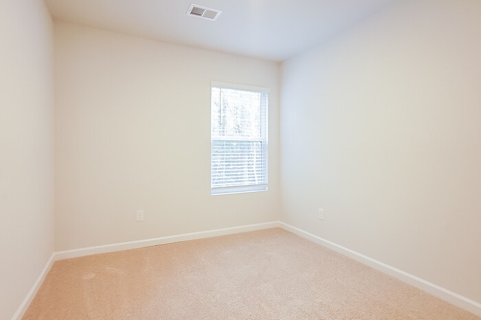 Building Photo - 2176 River Park Ct