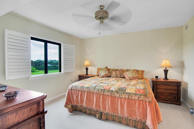 Building Photo - 301 Ocean Bluffs Blvd