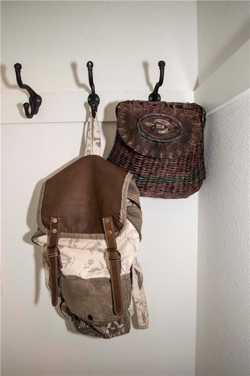 Building Photo - 1579 S Duncan Ave