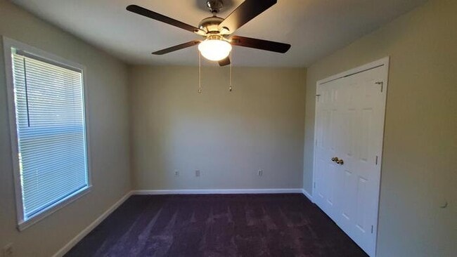Building Photo - 1150 Micha Way