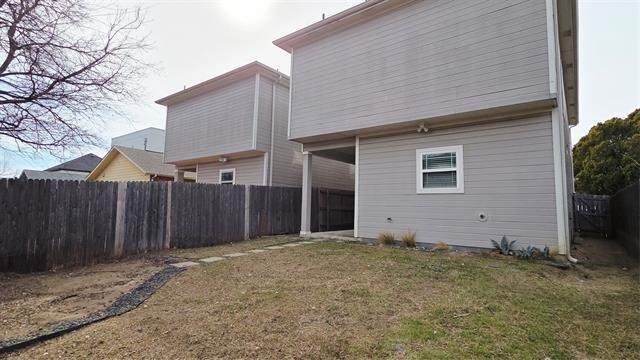 Building Photo - 4022 Ivanhoe Ln