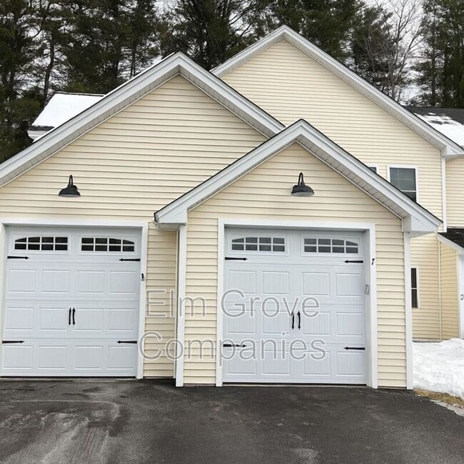 Building Photo - 63 Monroe Dr