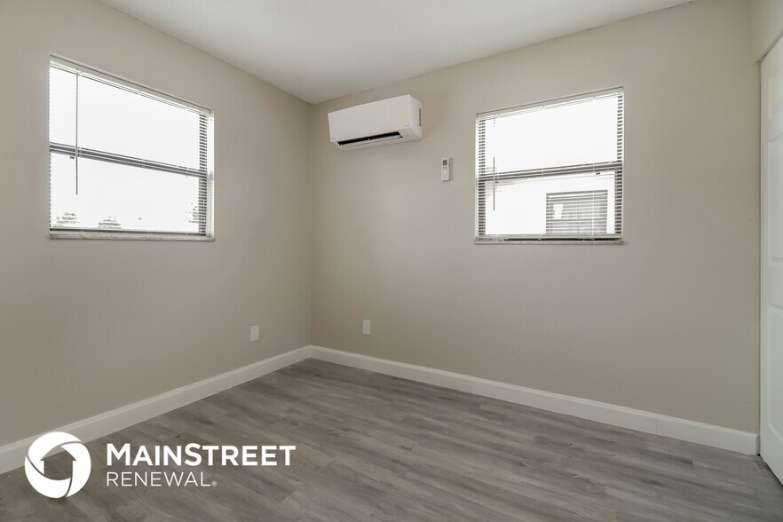 Building Photo - 4409 Cepeda St
