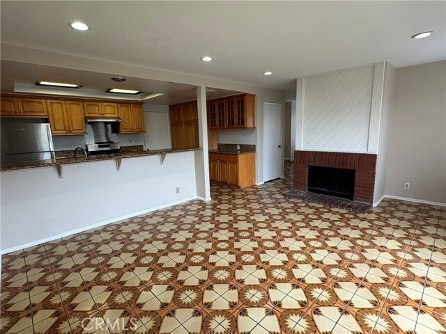 Building Photo - 2448 Flora St