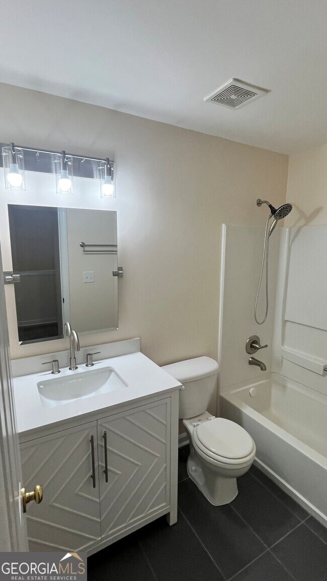 Building Photo - 4645 Valais Ct