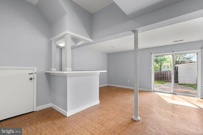 Building Photo - 9130 Bobwhite Cir
