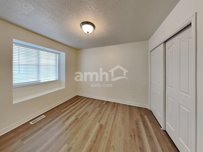 Building Photo - 4045 W 4650 S