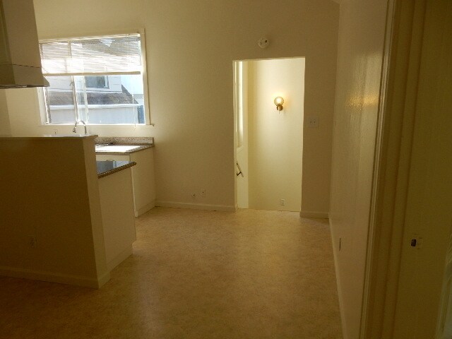 dining area and kitchen - 234 Miller Ave