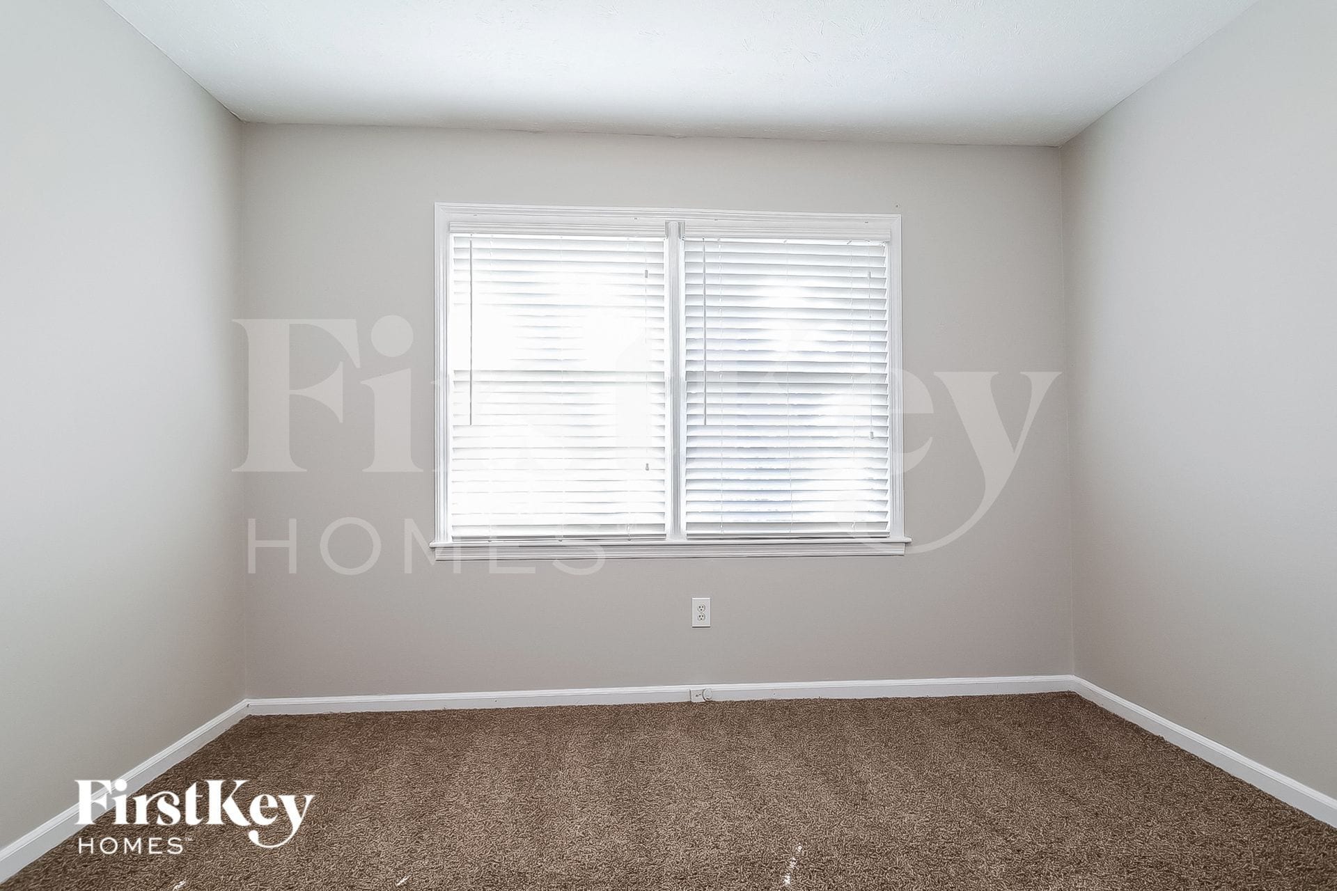 Building Photo - 5551 Four Winds Dr SW