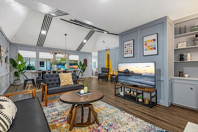 Building Photo - 13330 Trompilla Ln