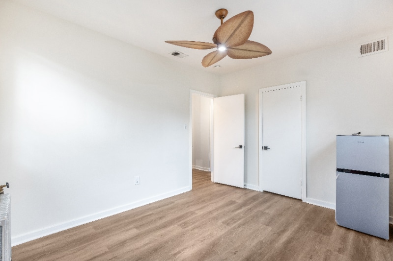 Building Photo - 903 S Frederick St