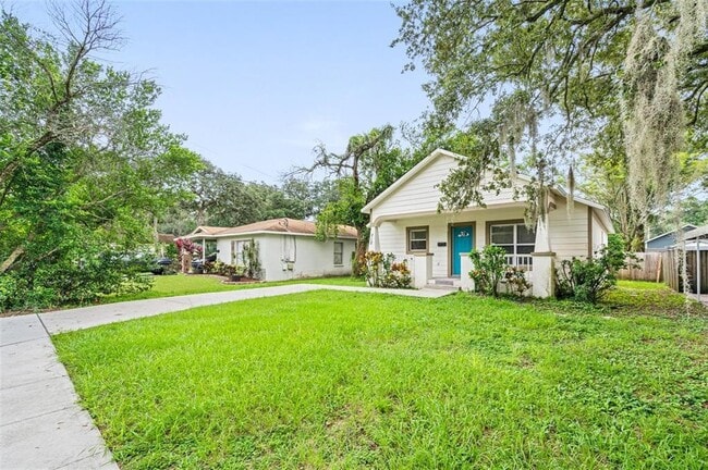 Building Photo - 212 W South Ave